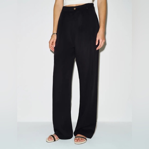 Reformation Pants - Reformation Mason High Rise Pleated Pants Black